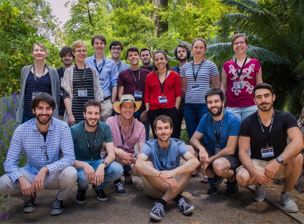 Elusives ESRs' plenary talks at the Invisibles19 Workshop